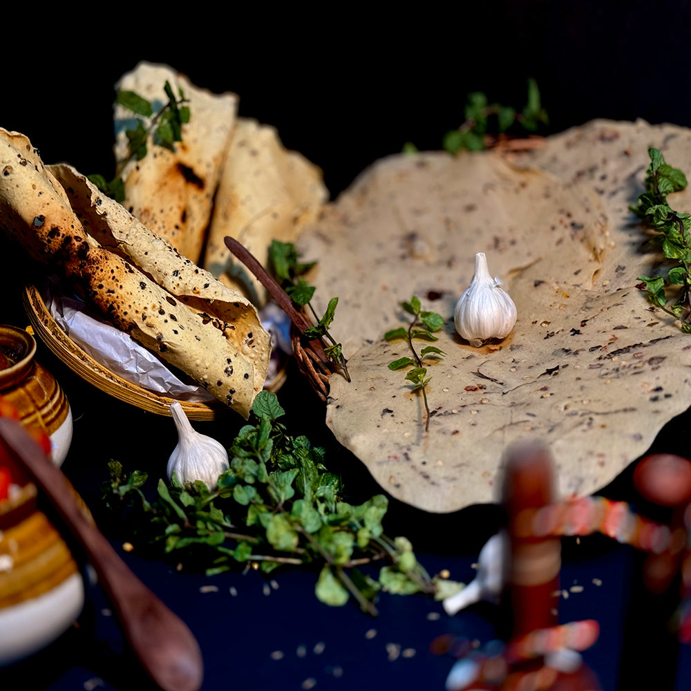 Pudina Garlic Papad